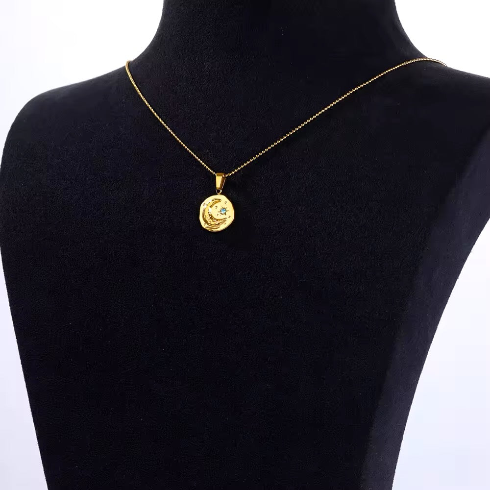 LUNA necklace